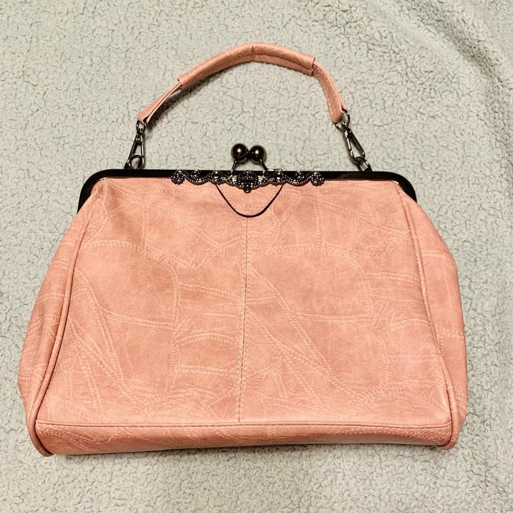 Light pink vintage look 👛 ***New***